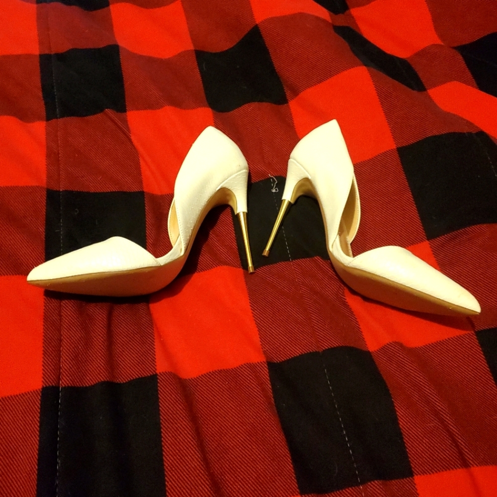Gorgeous D'orsay Heel size 8 - Picture 3 of 7